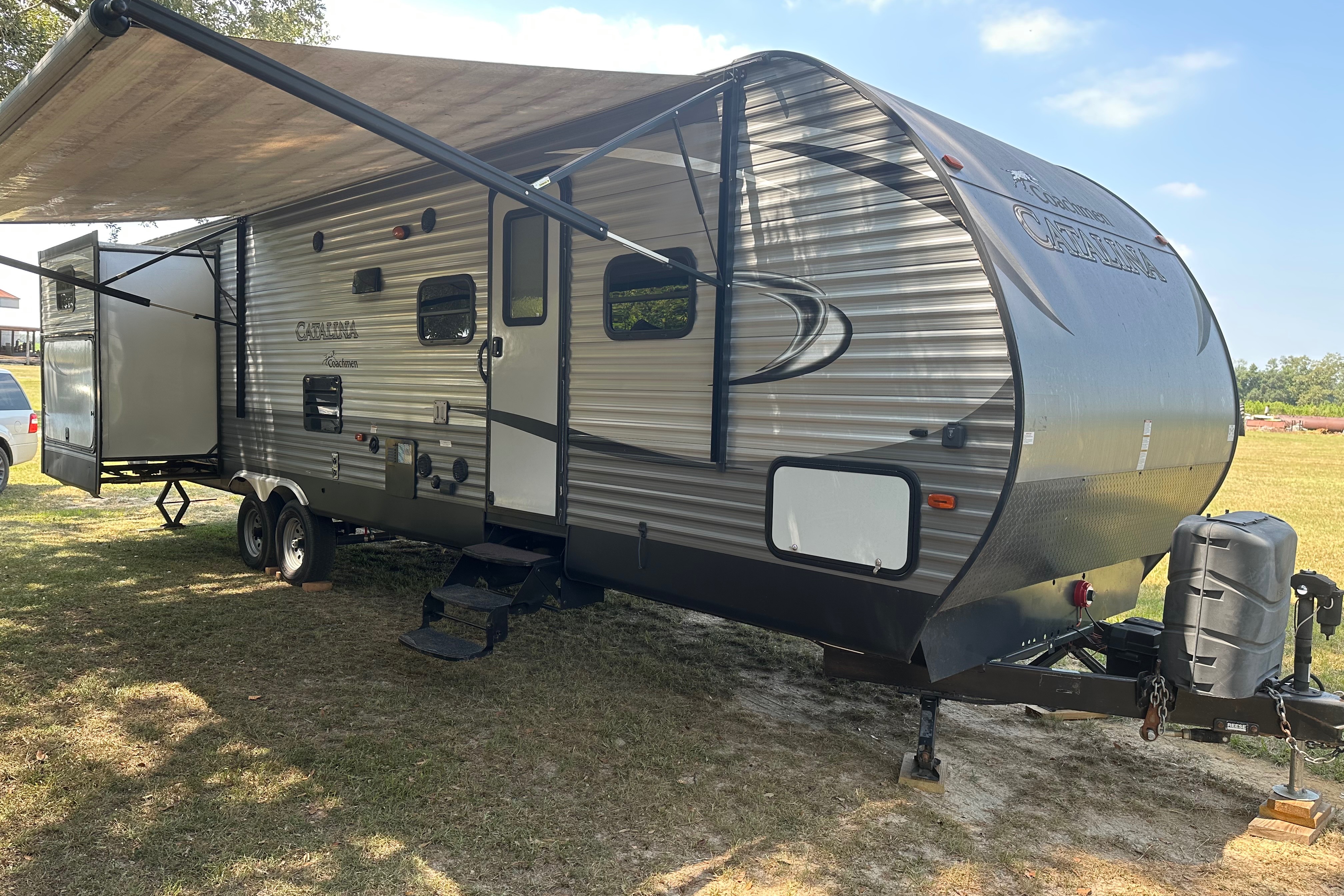 Melly's Coachmen Catalina 2016 33’ Bunkhouse Travel Trailer
