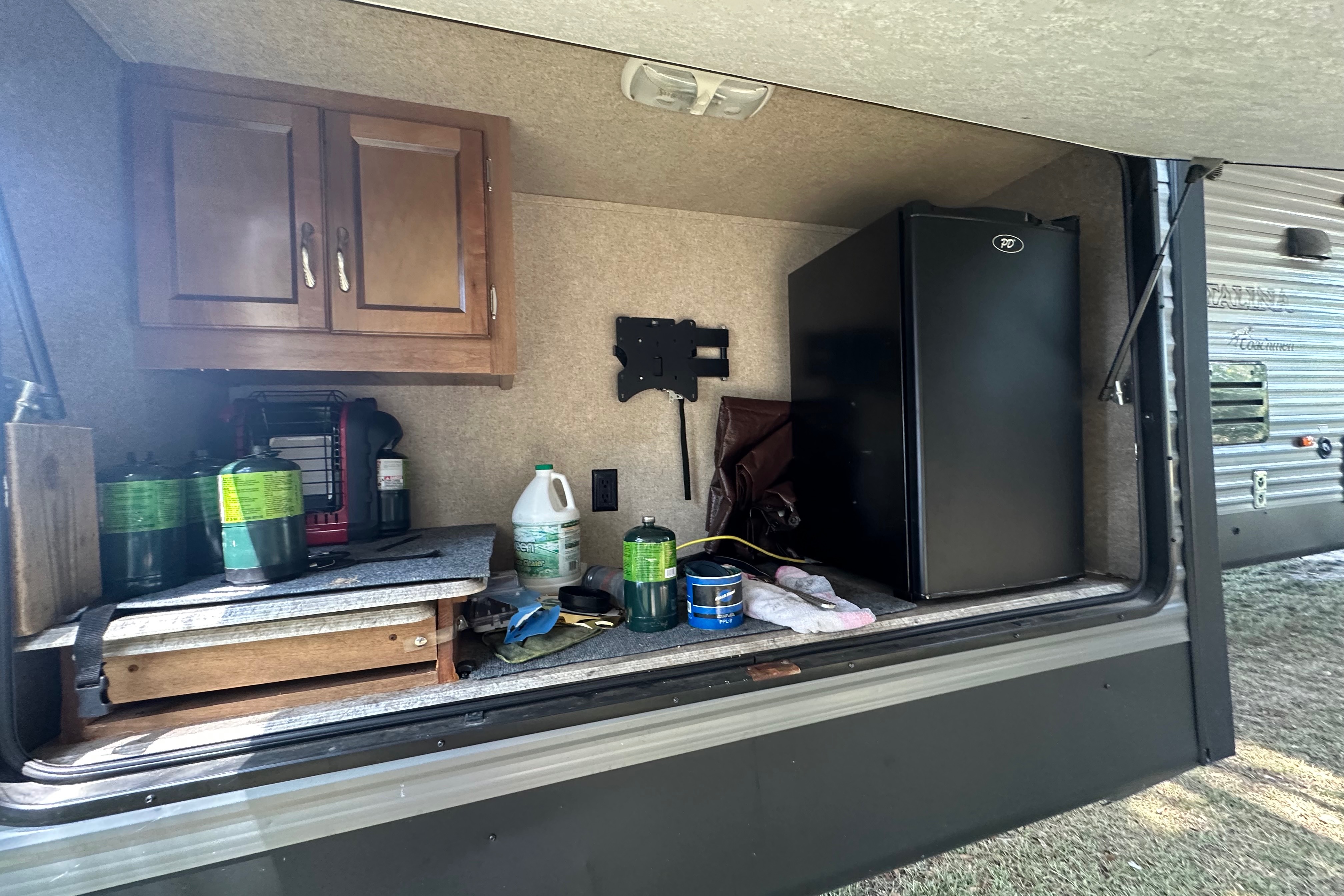Melly's Coachmen Catalina 2016 33’ Bunkhouse Travel Trailer