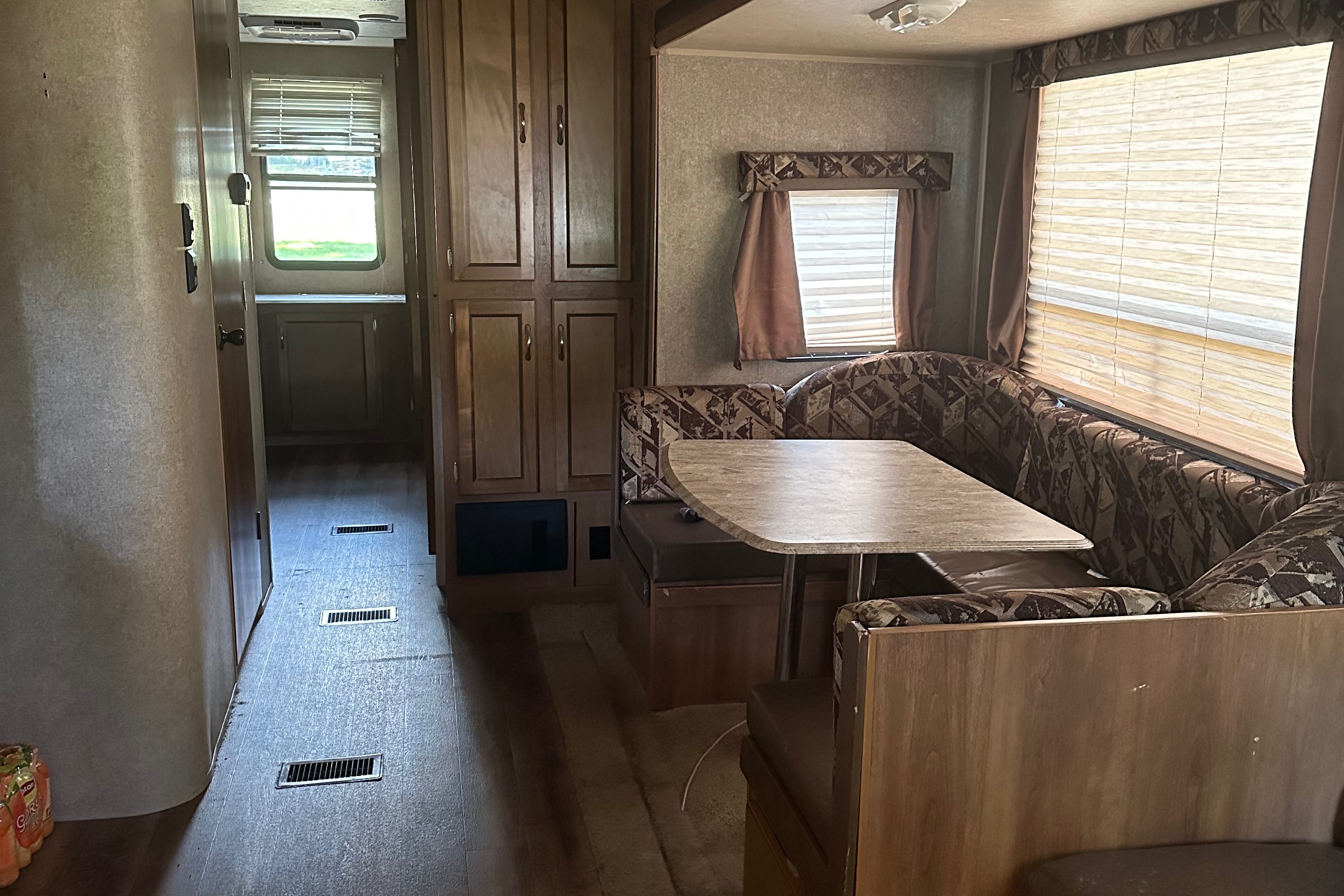 Melly's Coachmen Catalina 2016 33’ Bunkhouse Travel Trailer