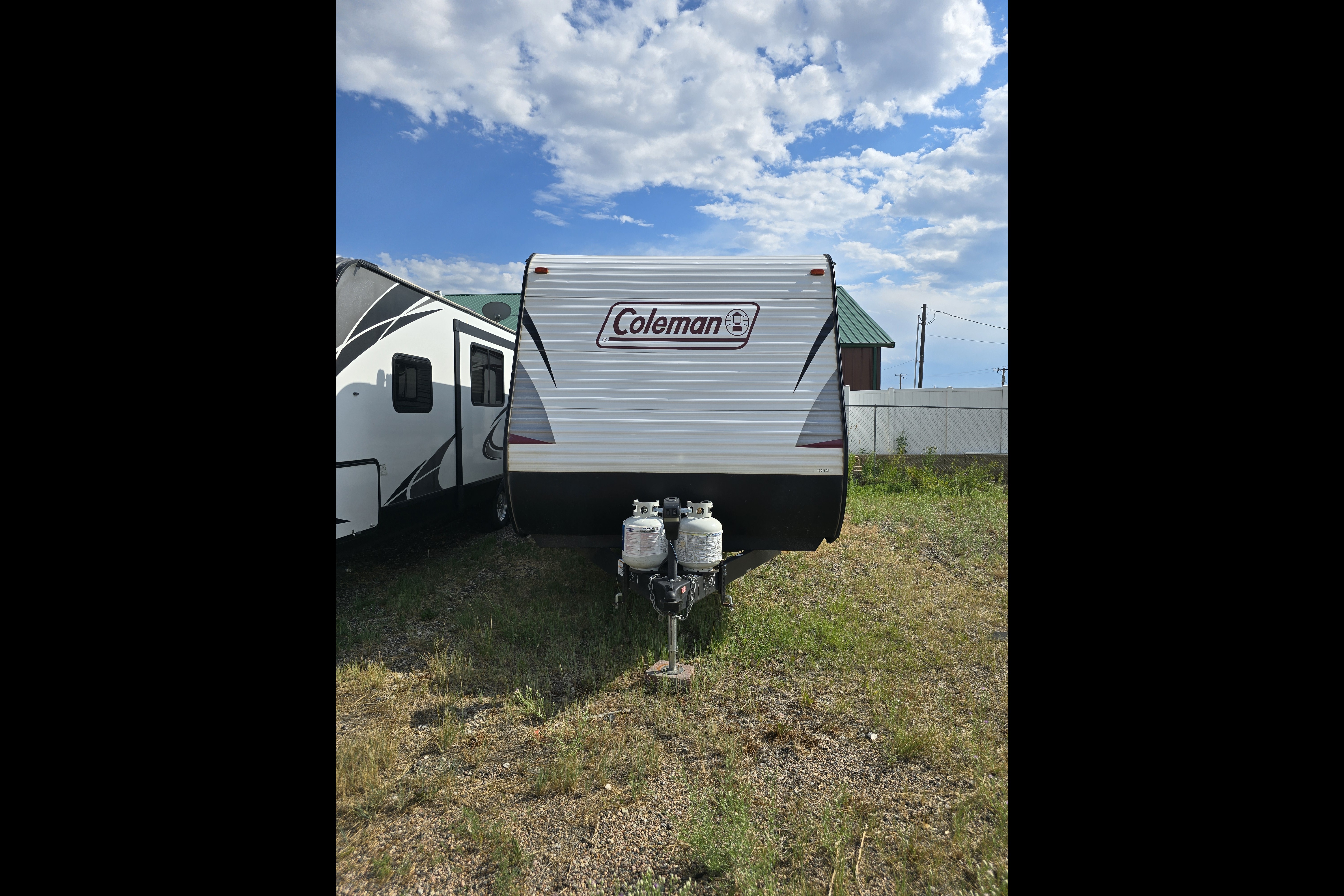 brandon's Coleman Lantern 263 BH Travel Trailer