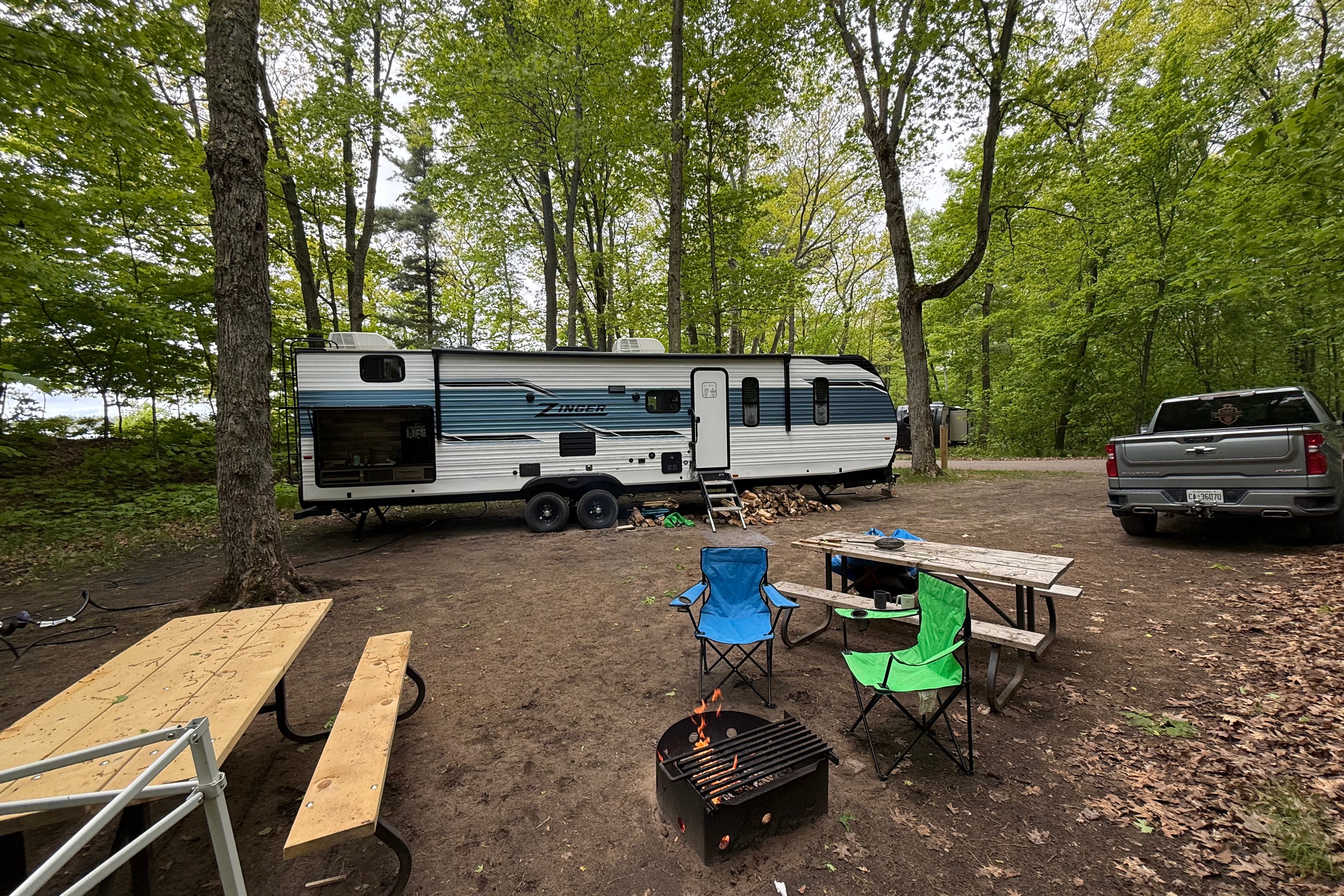 Chris's Zinger 340BH Travel Trailer