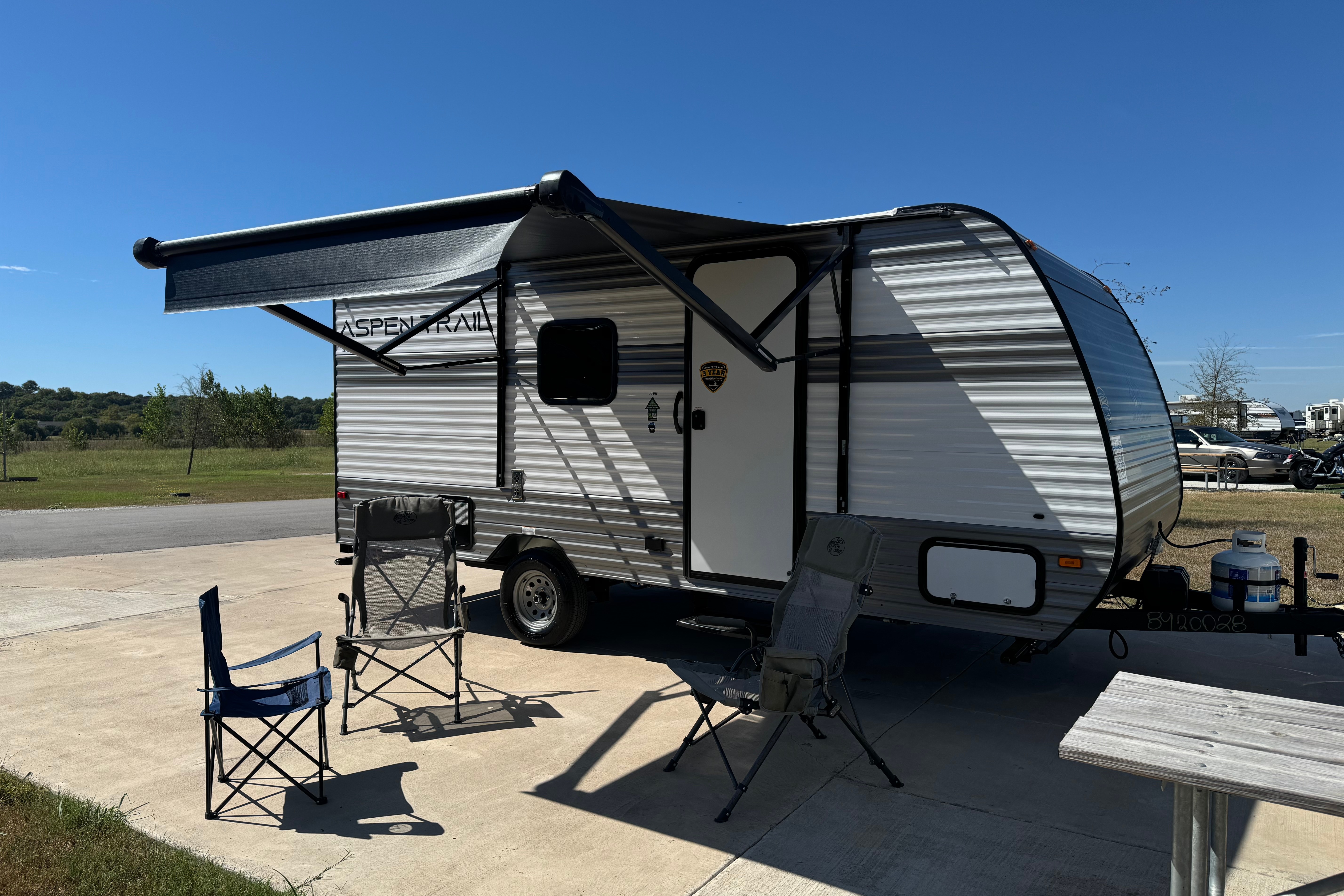 The Cozy Cabin Cruiser (0000)