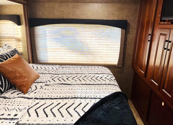 “Crazy Train” Forest River Sunseeker 3010DS Class C