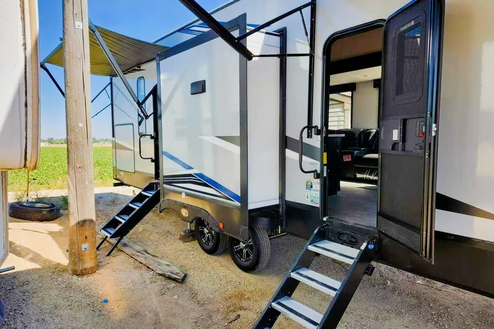 Family Luxury 