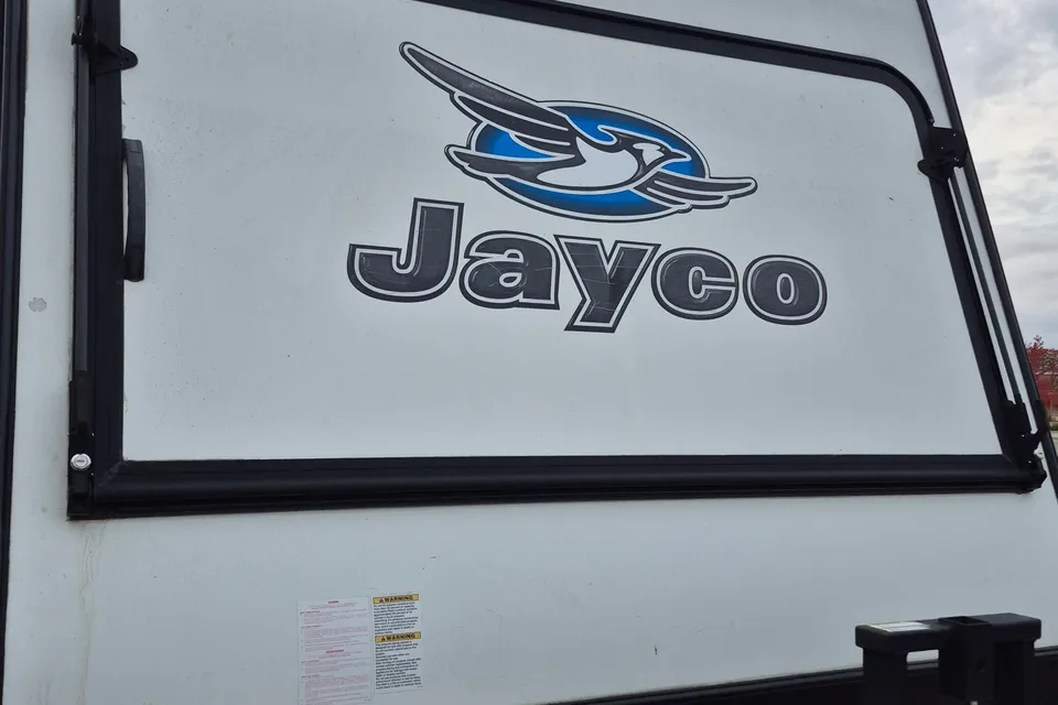 Daniel's Jayco Jay Feather 16 XRB Hybrid Camper