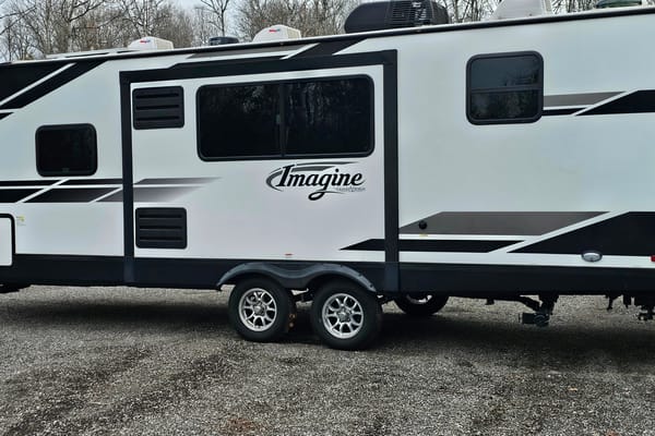 Grand Design Imagine 2400BH Travel Trailer