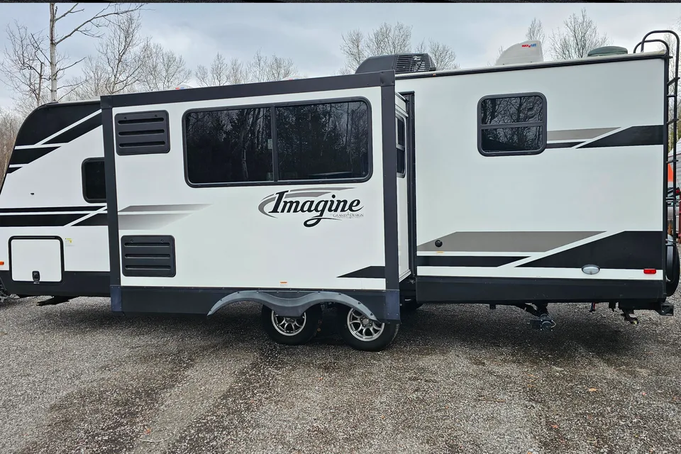 Grand Design Imagine 2400BH Travel Trailer