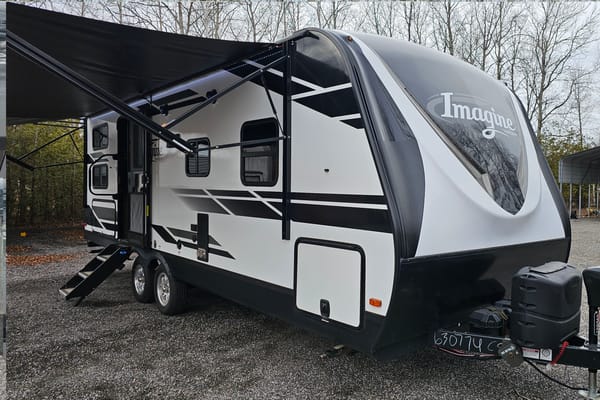 Grand Design Imagine 2400BH Travel Trailer