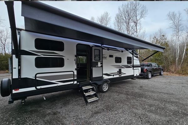 Grand Design Imagine 2400BH Travel Trailer