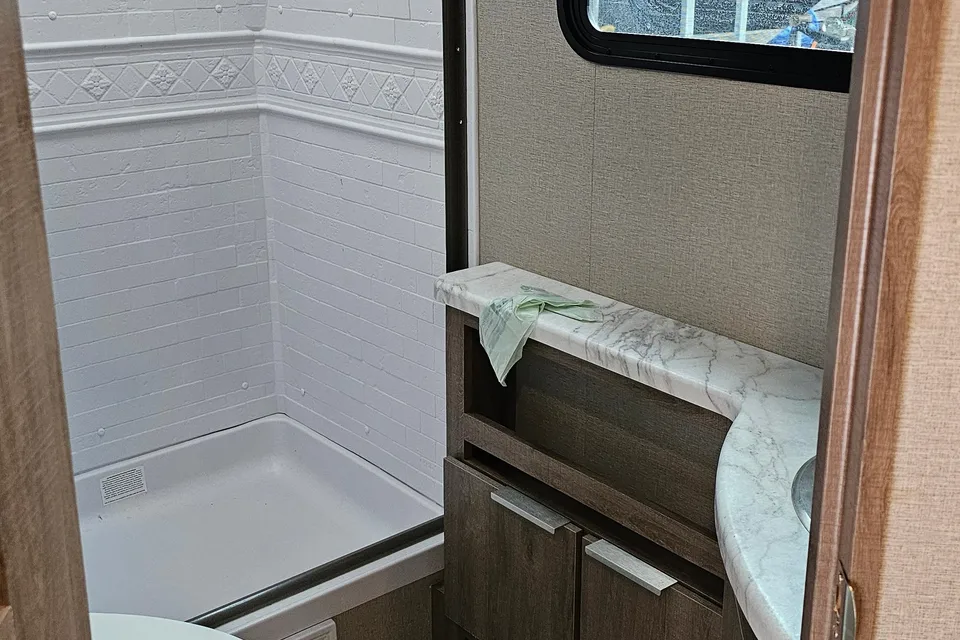 Grand Design Imagine 2400BH Travel Trailer