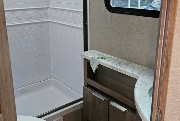 Grand Design Imagine 2400BH Travel Trailer