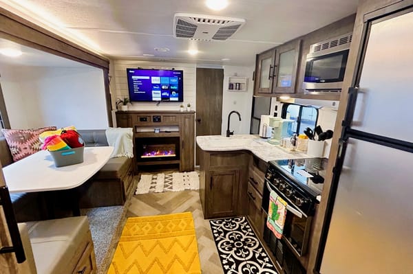“Haul-Tel California” Your getaway awaits!