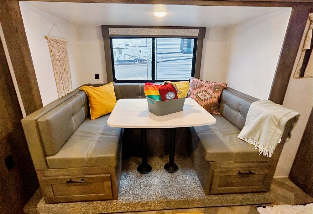 “Haul-Tel California”  Your getaway awaits! 