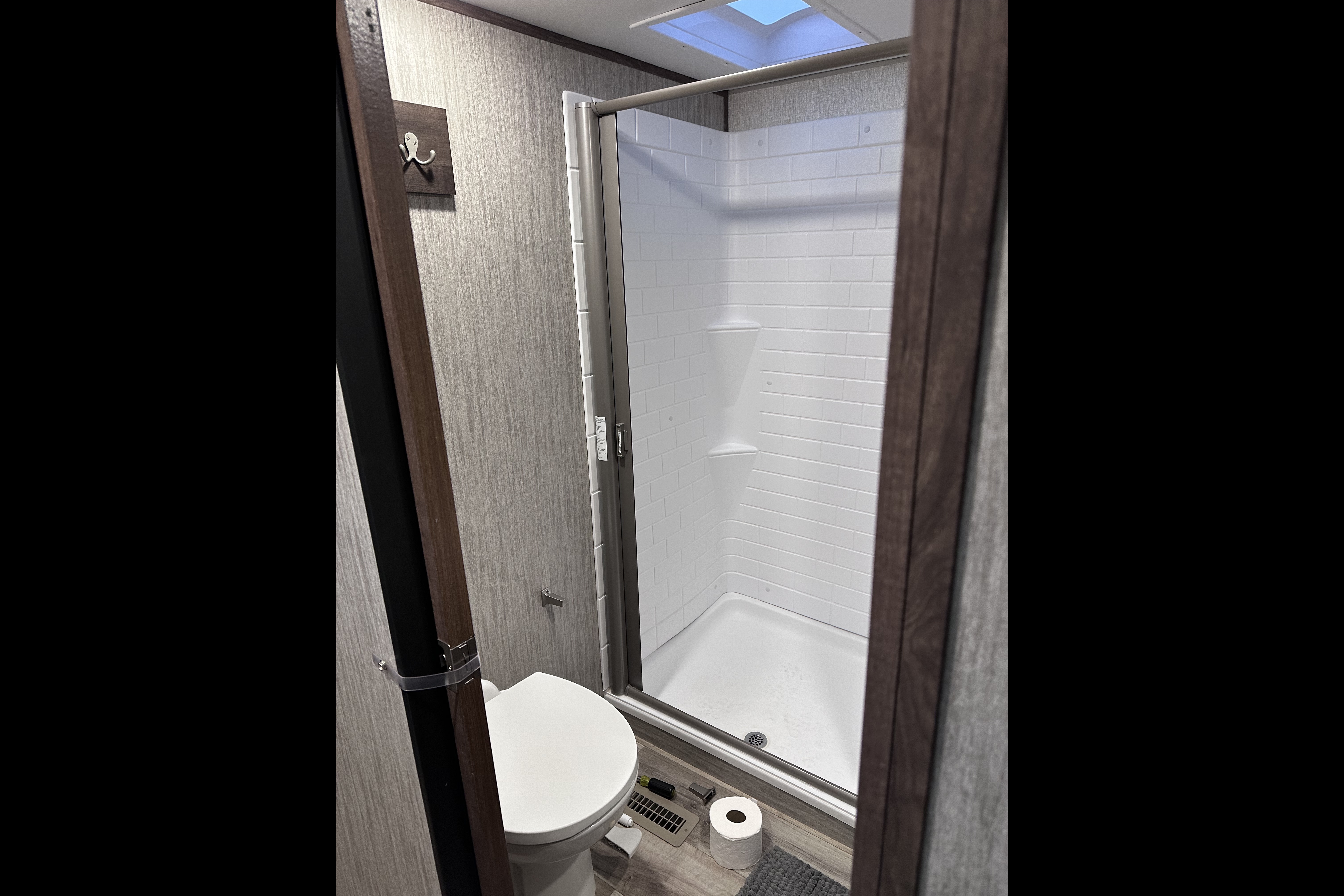 Glen’s KZ Durango half ton Fifth Wheel