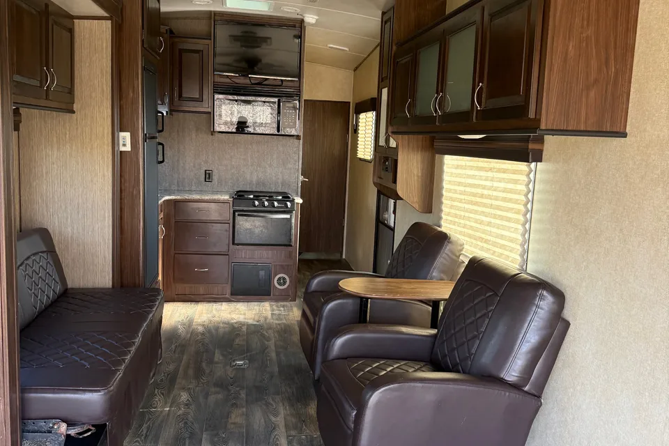 Heartland Torque T33 Toy Hauler