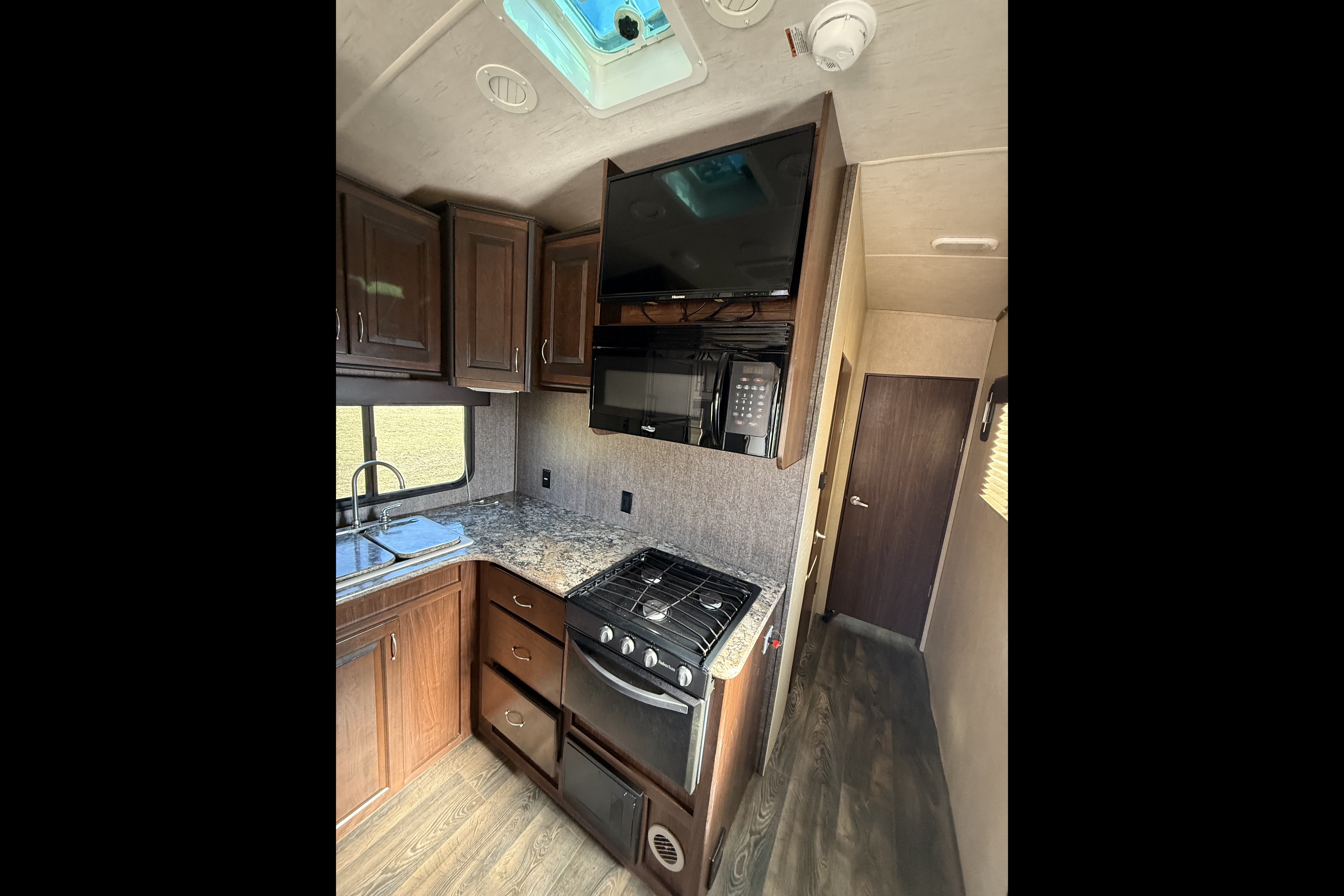 Heartland Torque T33 Toy Hauler