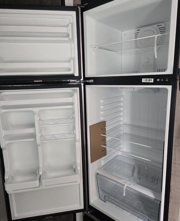 Family Friendly Light Weight Double Bunk 2025 Travel Trailer