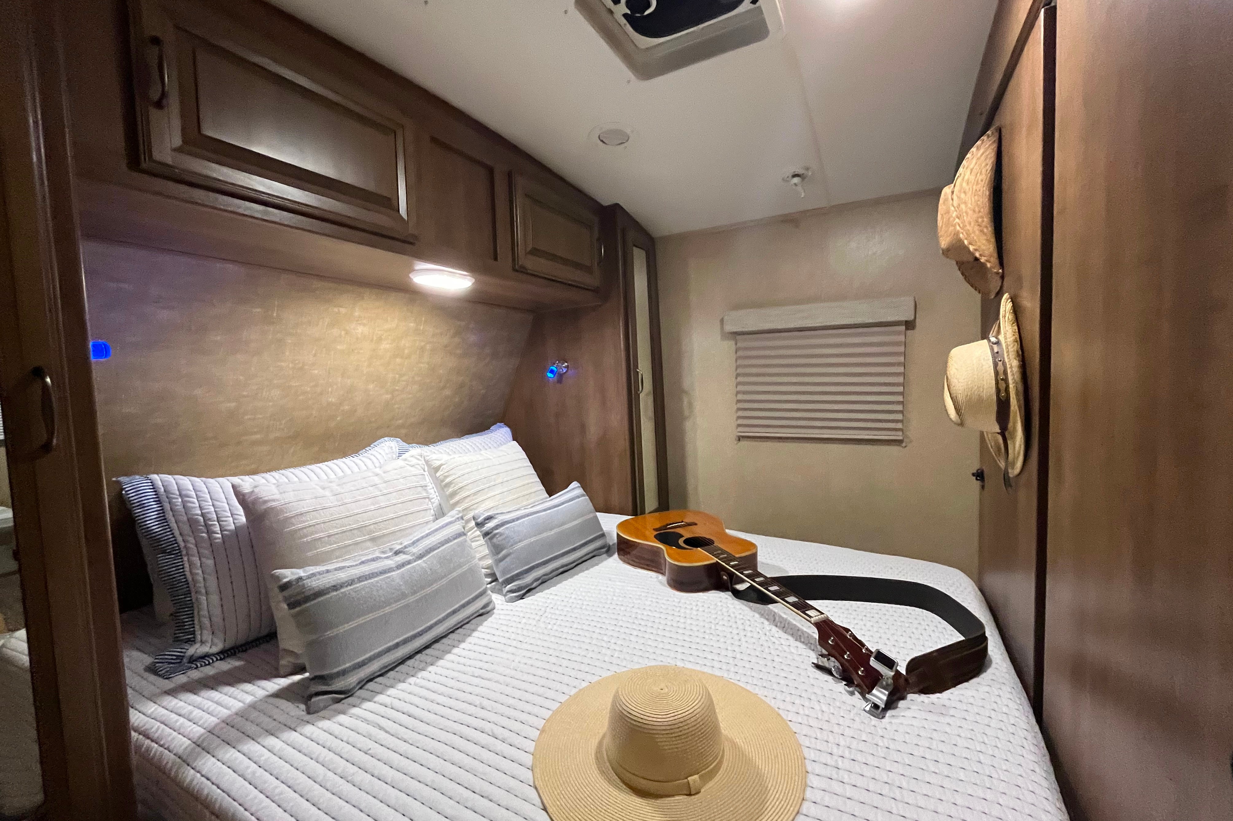Joe and Christine's Fun Finder Xtreme Lite Travel Trailer
