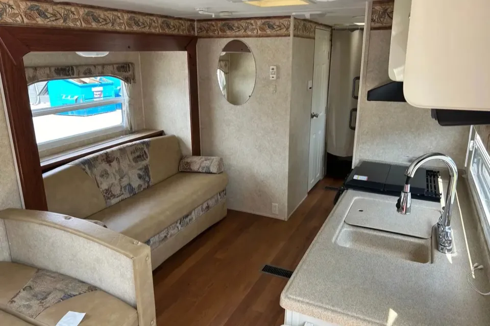 ArtVan Keystone 25RSS Travel Trailer
