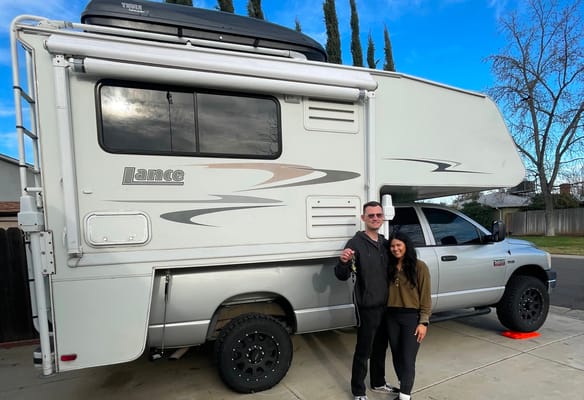Jonanie - 4x4 Dodge & Cabover Camper (Starlink)