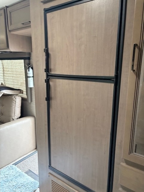 Dennis's Thor Motor Coach daybrack Class C