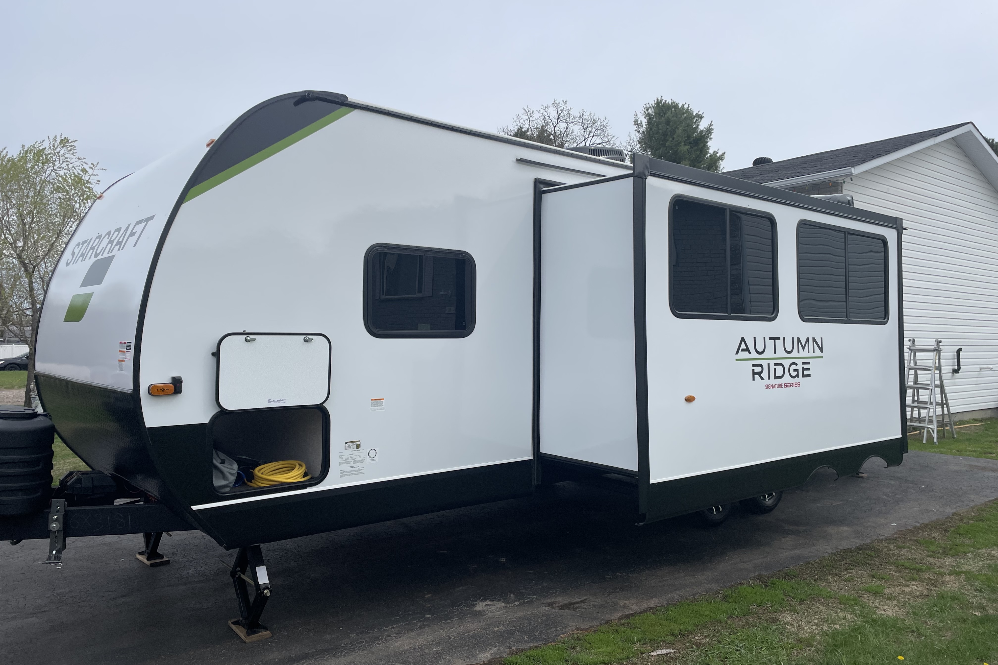 June's Starcraft 26BHS Travel Trailer