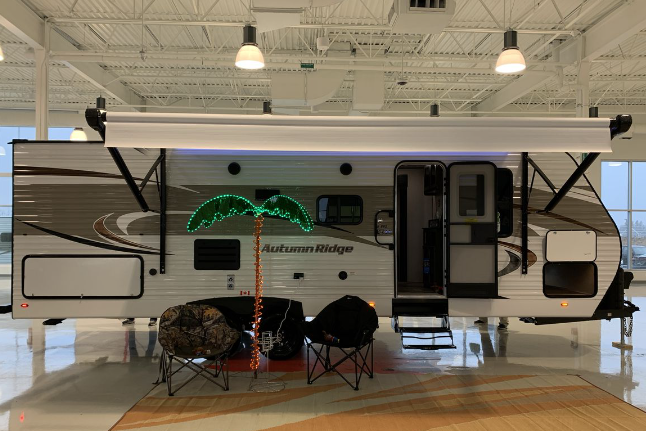 The Rolling Retreat - 2021 Starcraft 26' Bunkhouse