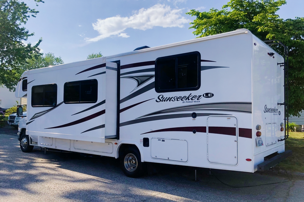 2018 Forest River Sunseeker 2850SLE Class C