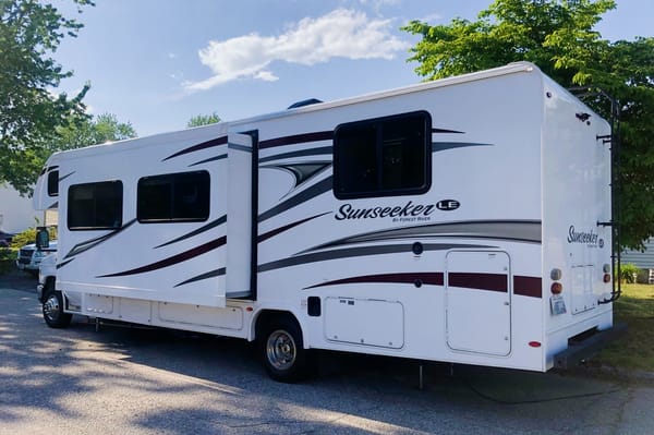 2018 Forest River Sunseeker 2850SLE Class C