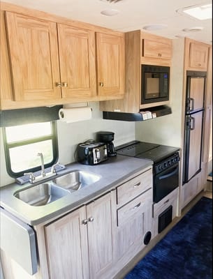 2018 Forest River Sunseeker 2850SLE Class C