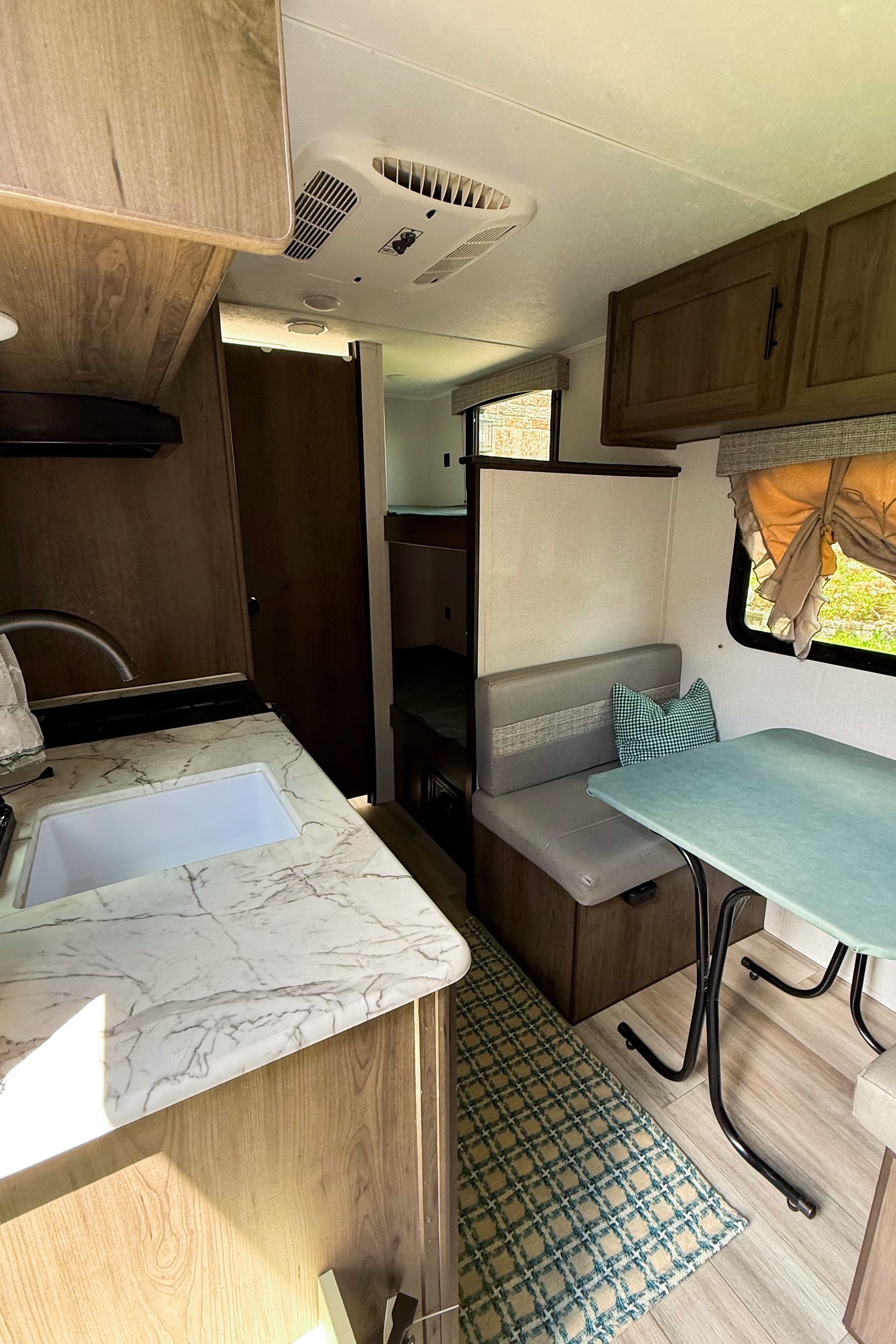 Forest River Coachmen Clipper 17BH Trailer