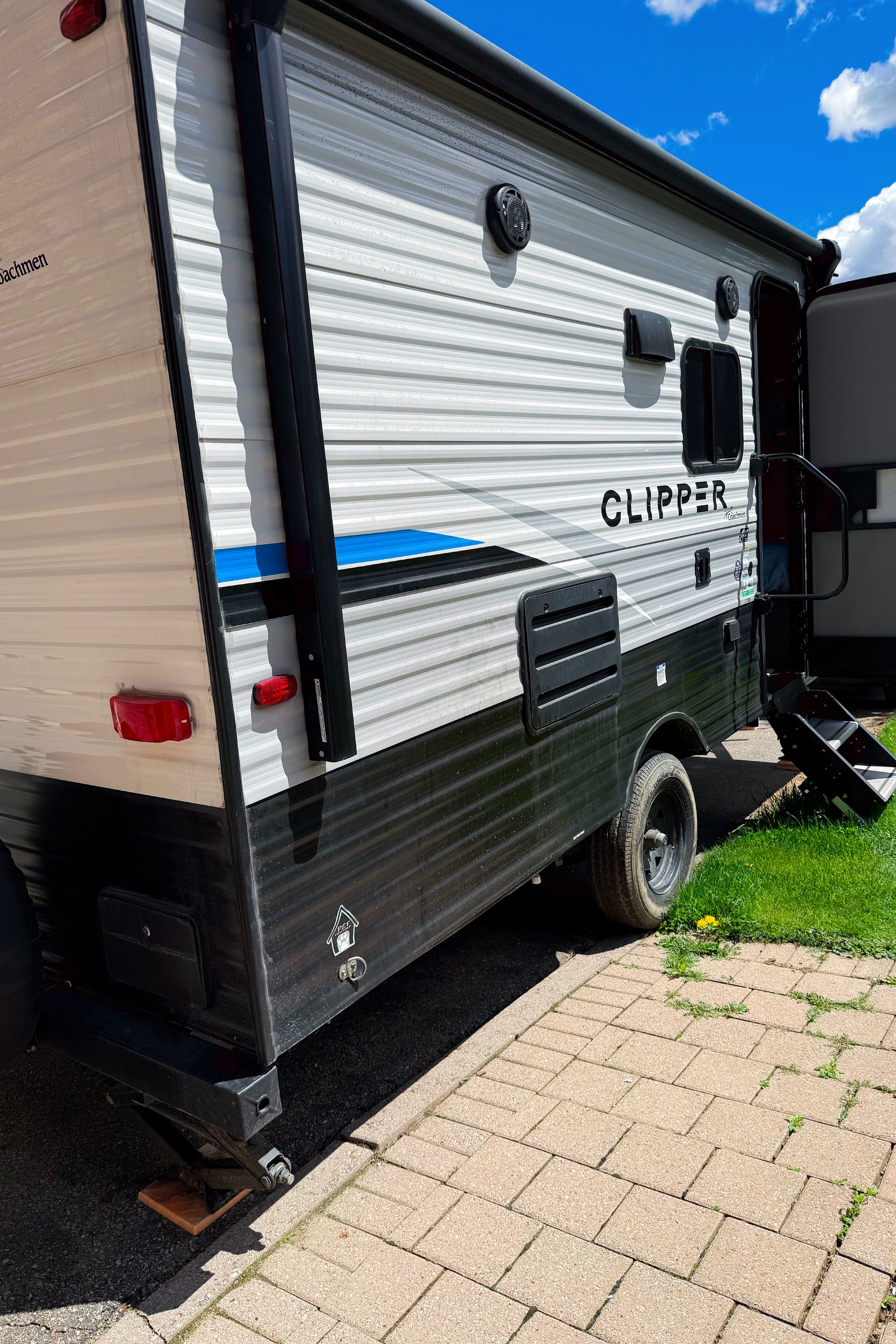 Forest River Coachmen Clipper 17BH Trailer