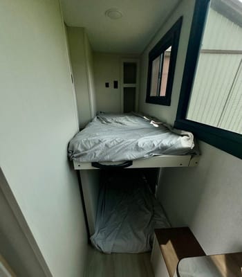 Forest River Heritage 320 viewGlen Fifth Wheel