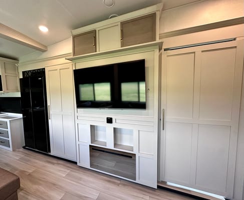 Forest River Heritage 320 viewGlen Fifth Wheel