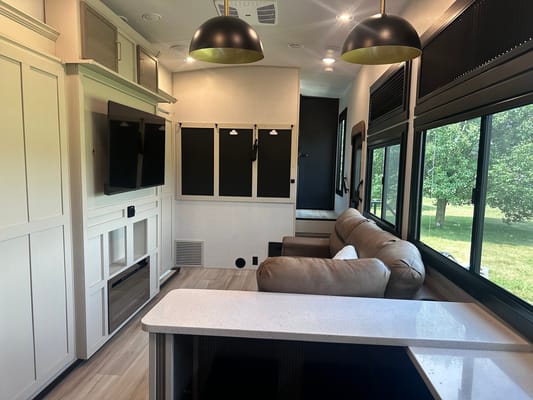 Forest River Heritage 320 viewGlen Fifth Wheel
