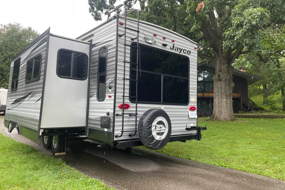 Sami's Jayco 28RLS Travel Trailer