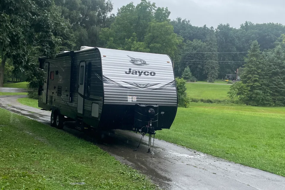 Sami's Jayco 28RLS Travel Trailer