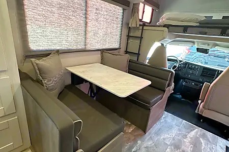 New Gulf Stream Conquest Class C 24ft. - FREE PRIVATE SHUTTLE - Layla-