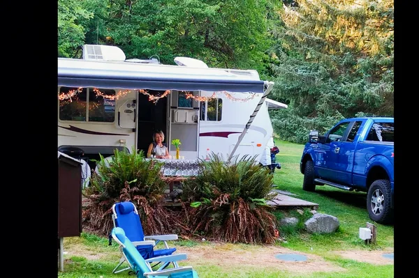 Mark's Nash 22GQ Travel Trailer