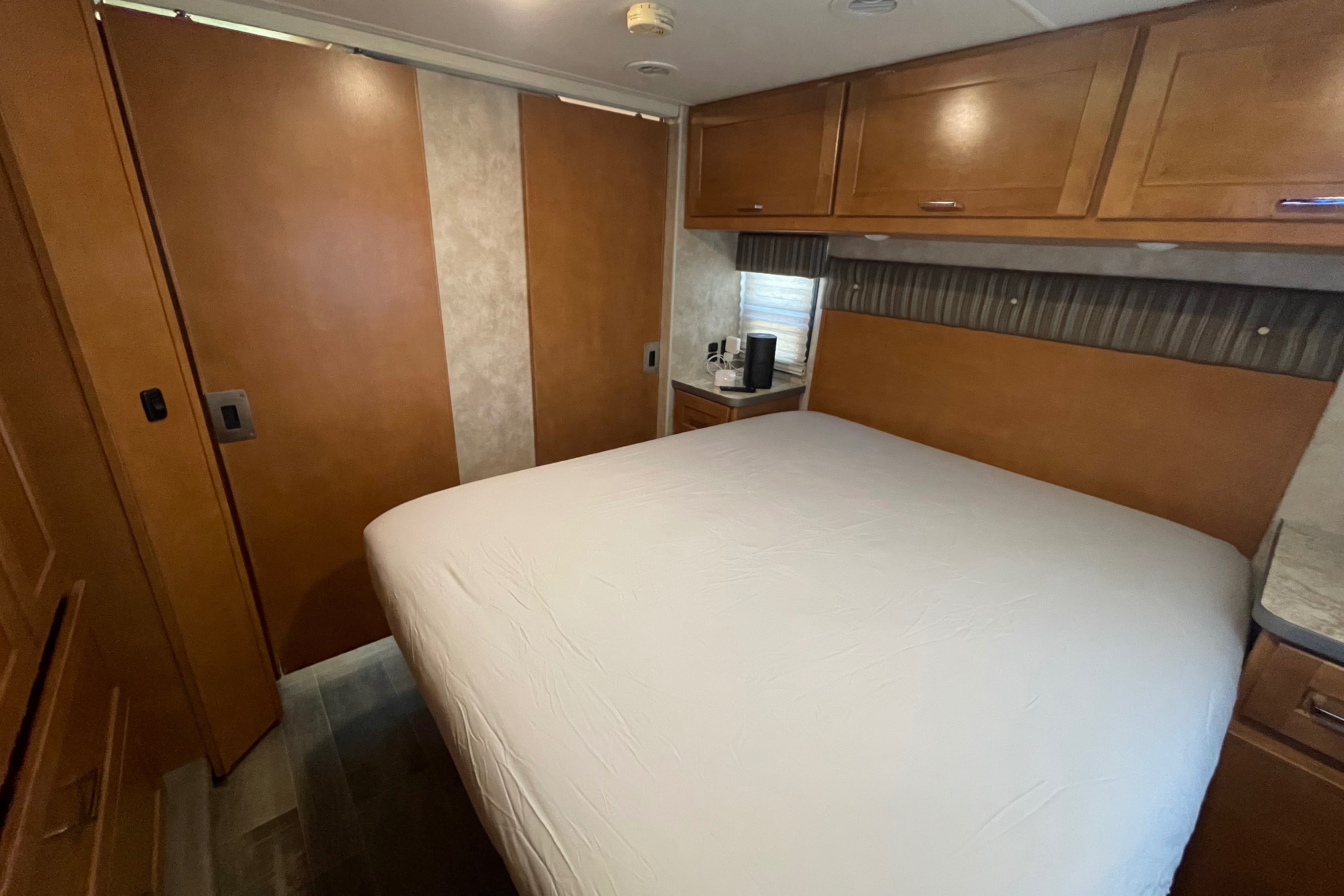 Winnebago Minnie Winnie bunk house 31G Class C