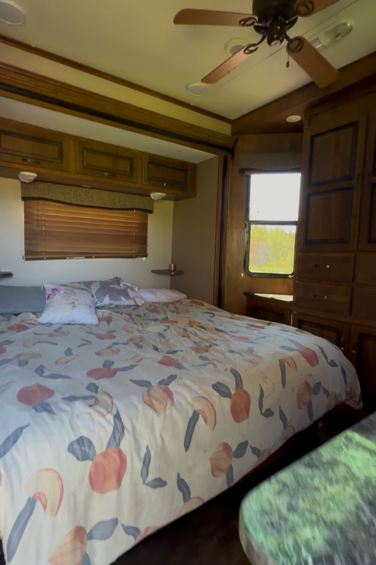 Aurora's Hampton Crossroads Travel Trailer