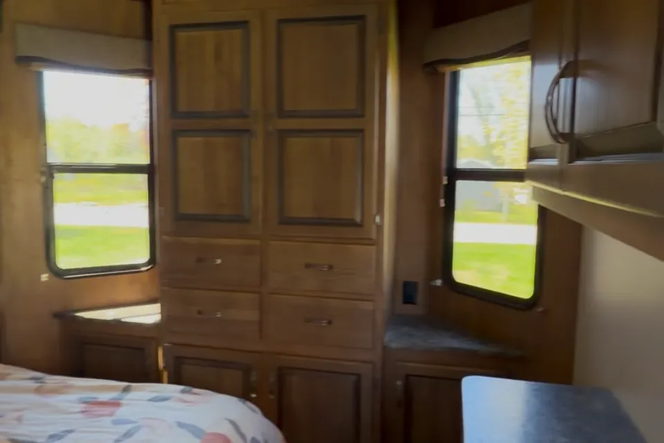 Aurora's Hampton Crossroads Travel Trailer