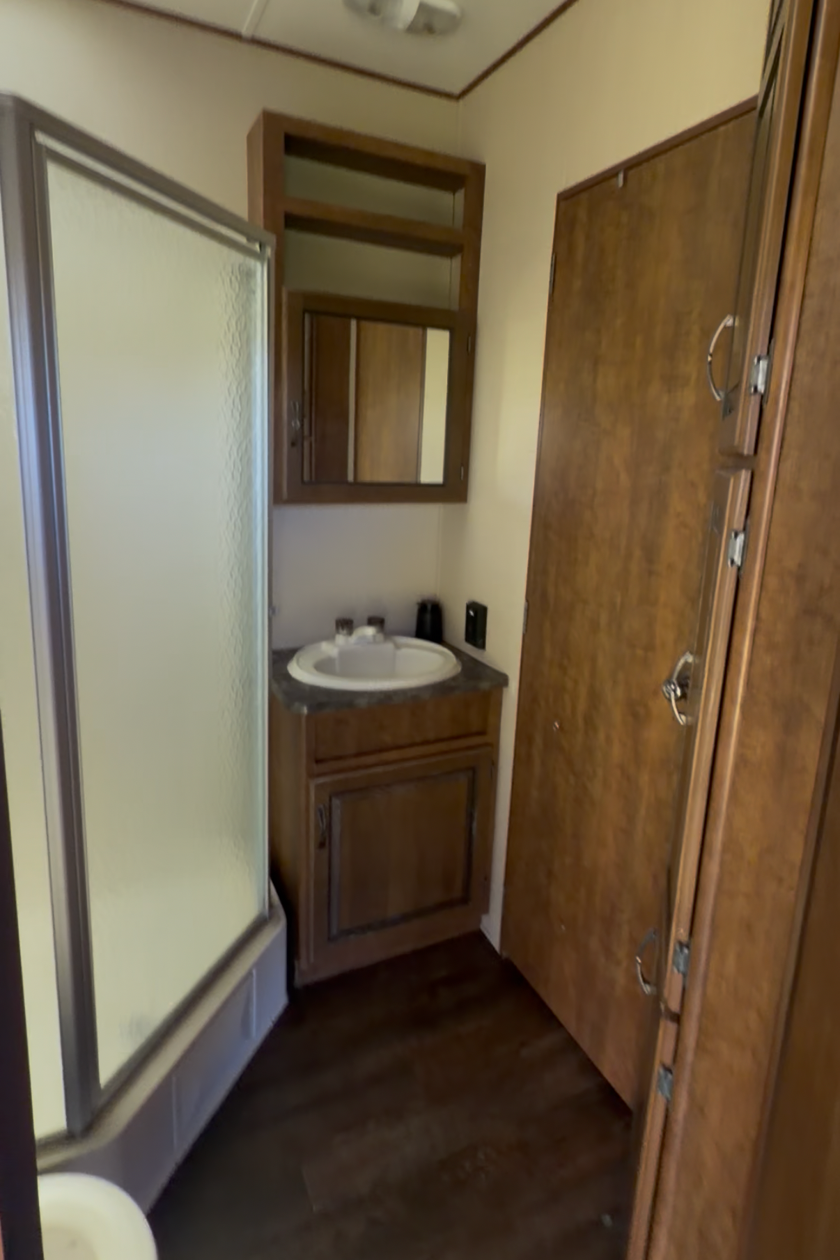 Aurora's Hampton Crossroads Travel Trailer