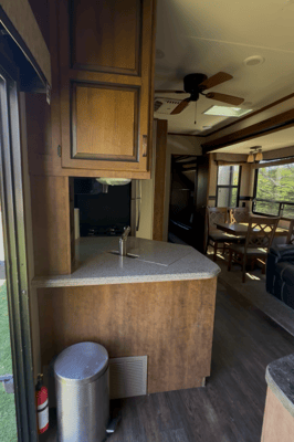 Aurora's Hampton Crossroads Travel Trailer