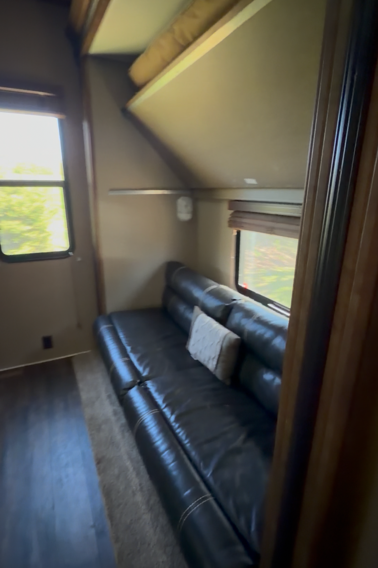 Aurora's Hampton Crossroads Travel Trailer