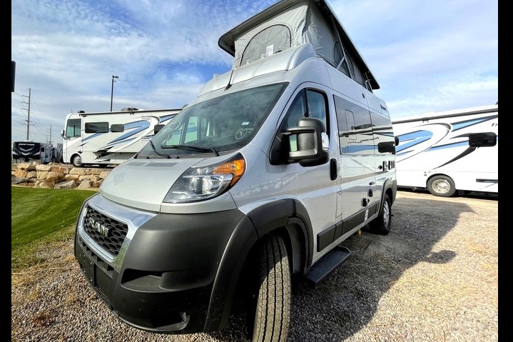 Boots, 2023 Thor Motor Coach Scope Class B