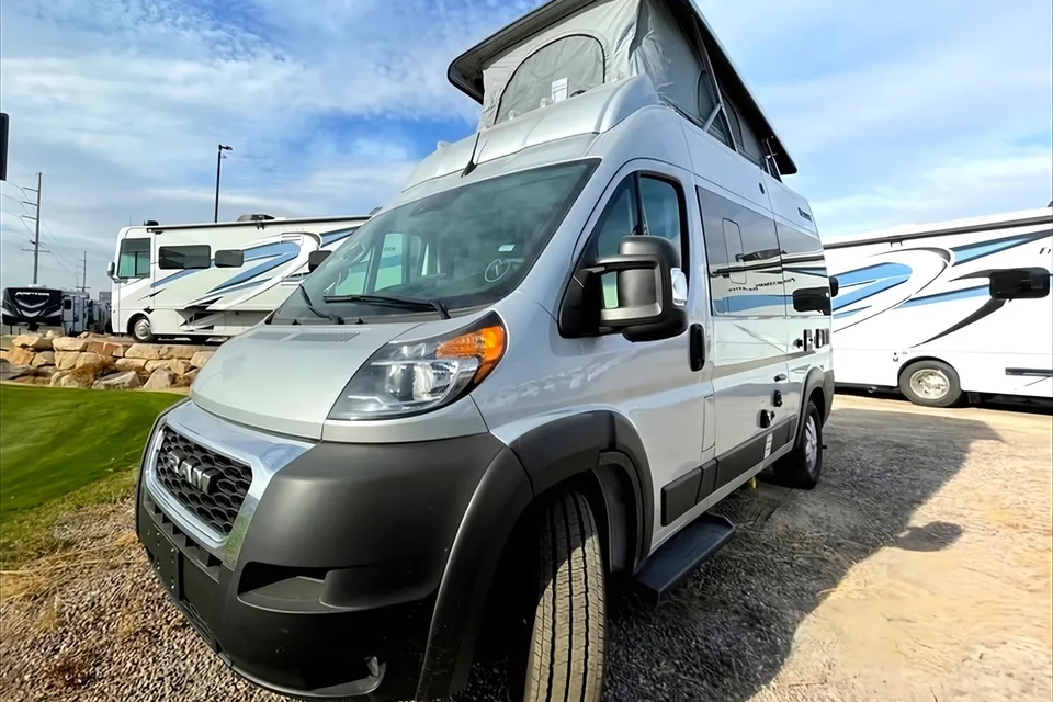 Boots, 2023 Thor Motor Coach Scope Class B