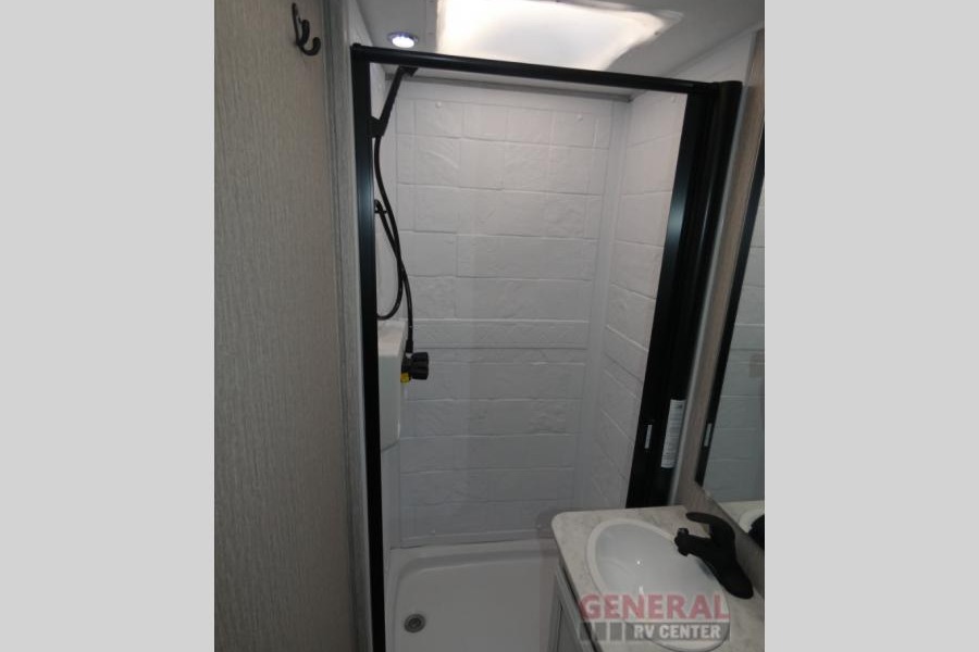 2022 Coachmen Cross Trail 23XG Class C