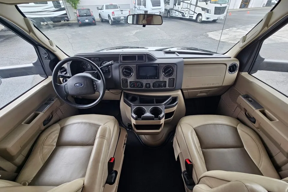 S&J Jayco GreyHawk 31FS Class C