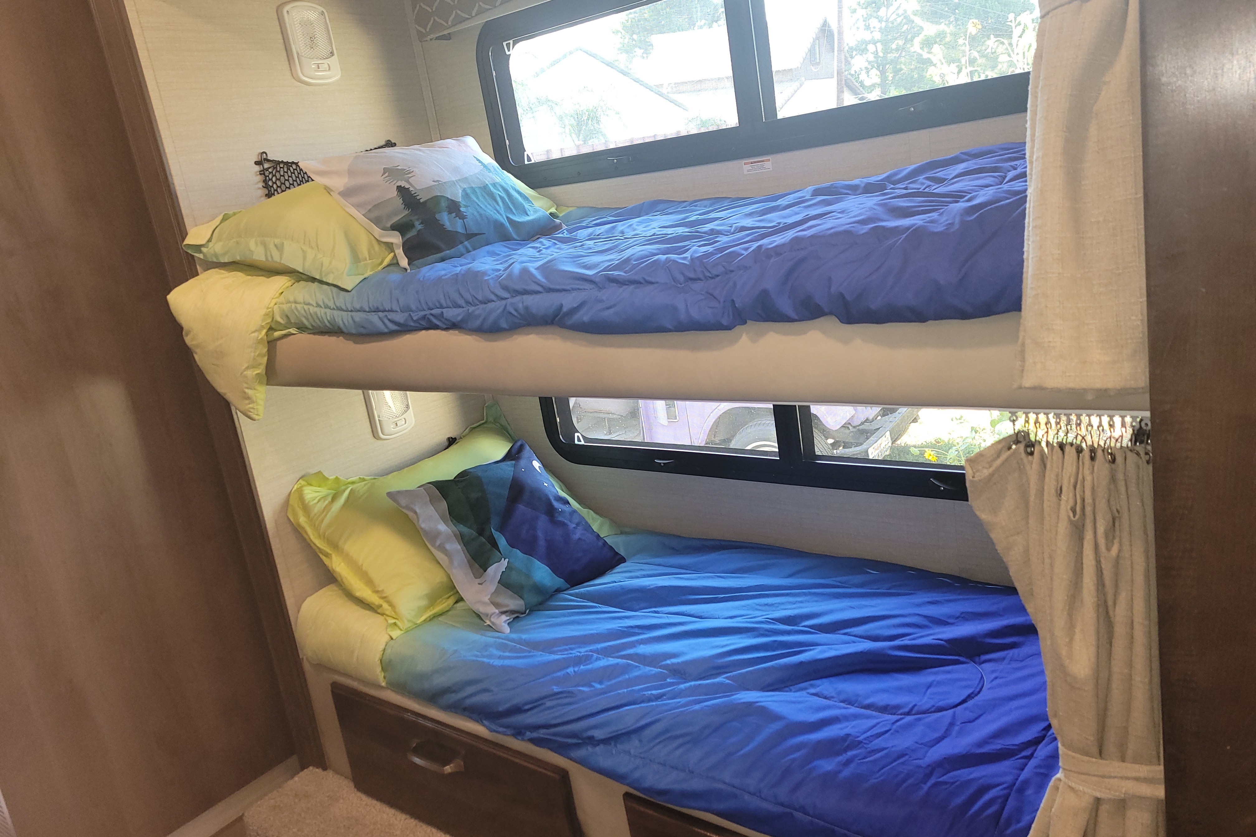 S&J Jayco GreyHawk 31FS Class C